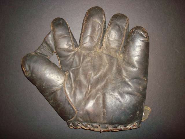 Lloyd Sprout Waner Pennant K437 Front